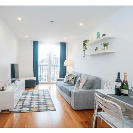 The Most Central Apartment In Cardiff Eksteriør bilde