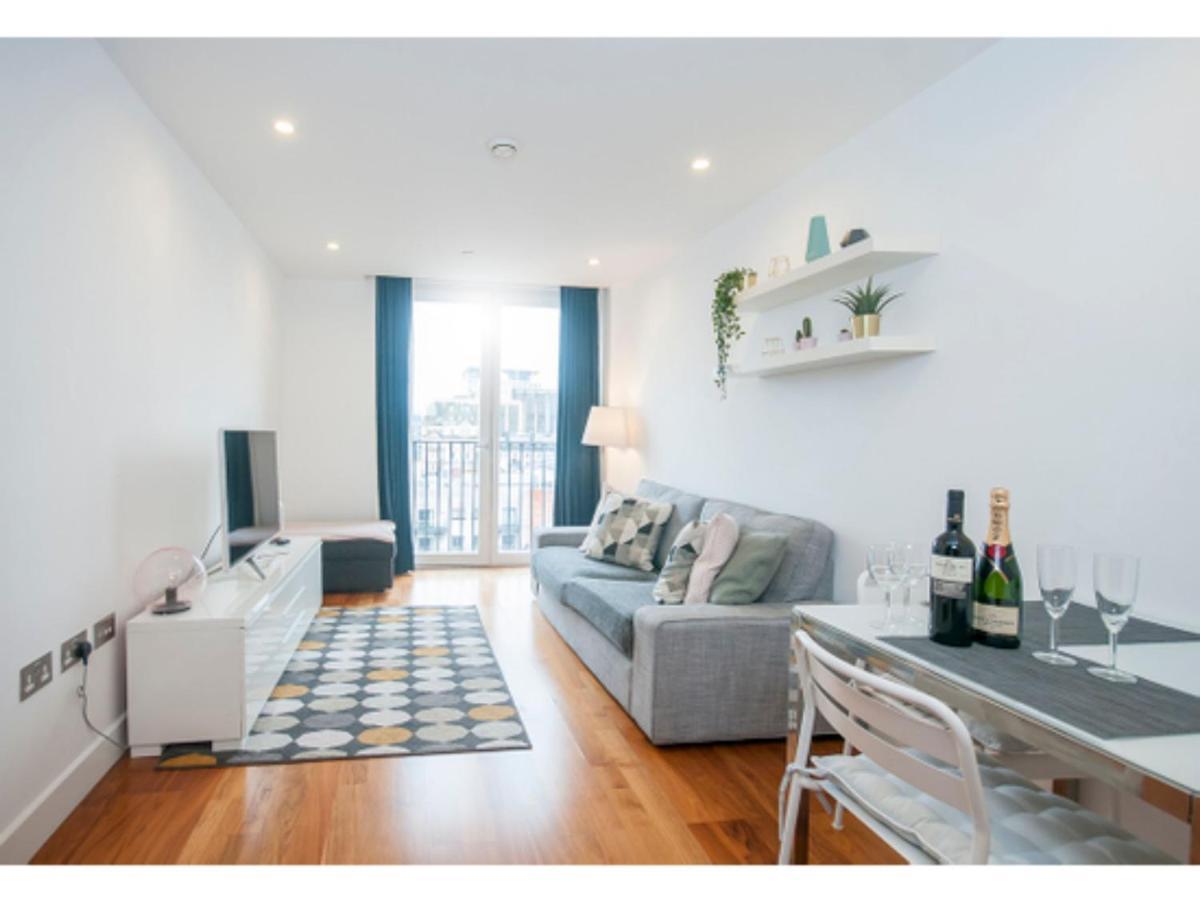 The Most Central Apartment In Cardiff Eksteriør bilde